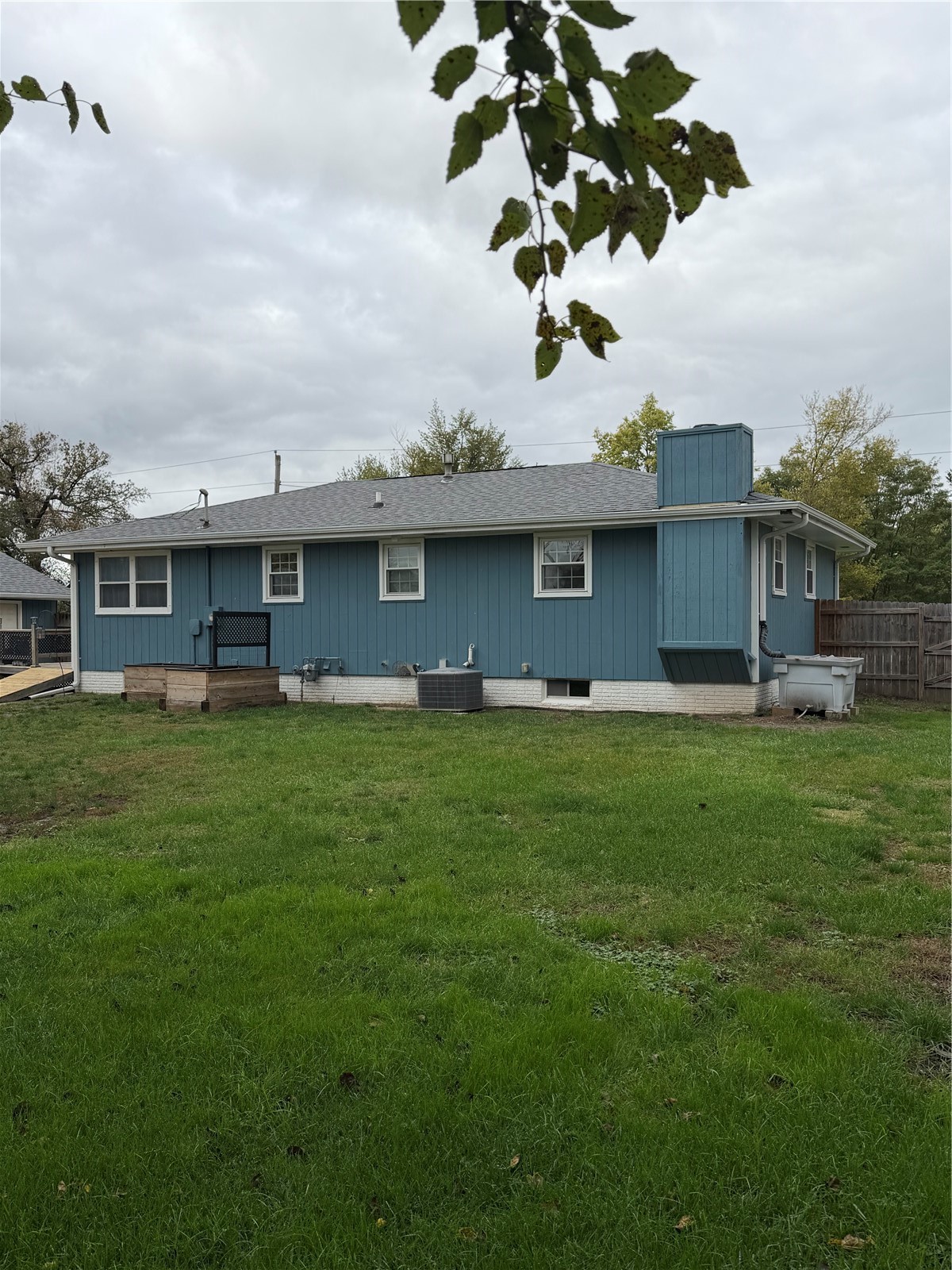 23 Drake Drive Palo IA 52324
