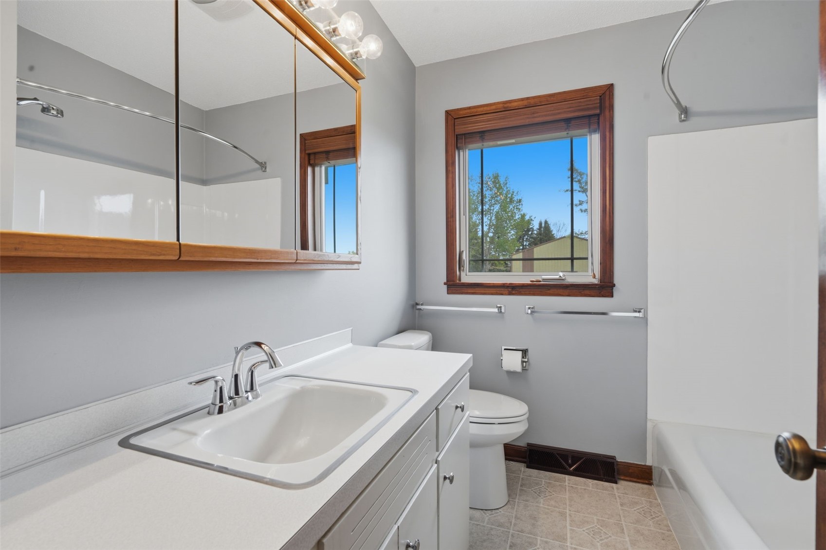 1822 Somerset Drive Marion IA 52302