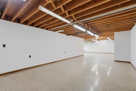 1822 Somerset Drive Marion IA 52302