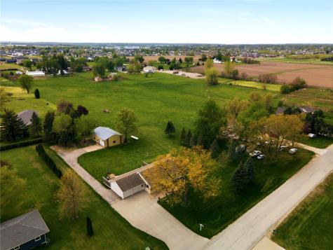 1822 Somerset Drive Marion IA 52302