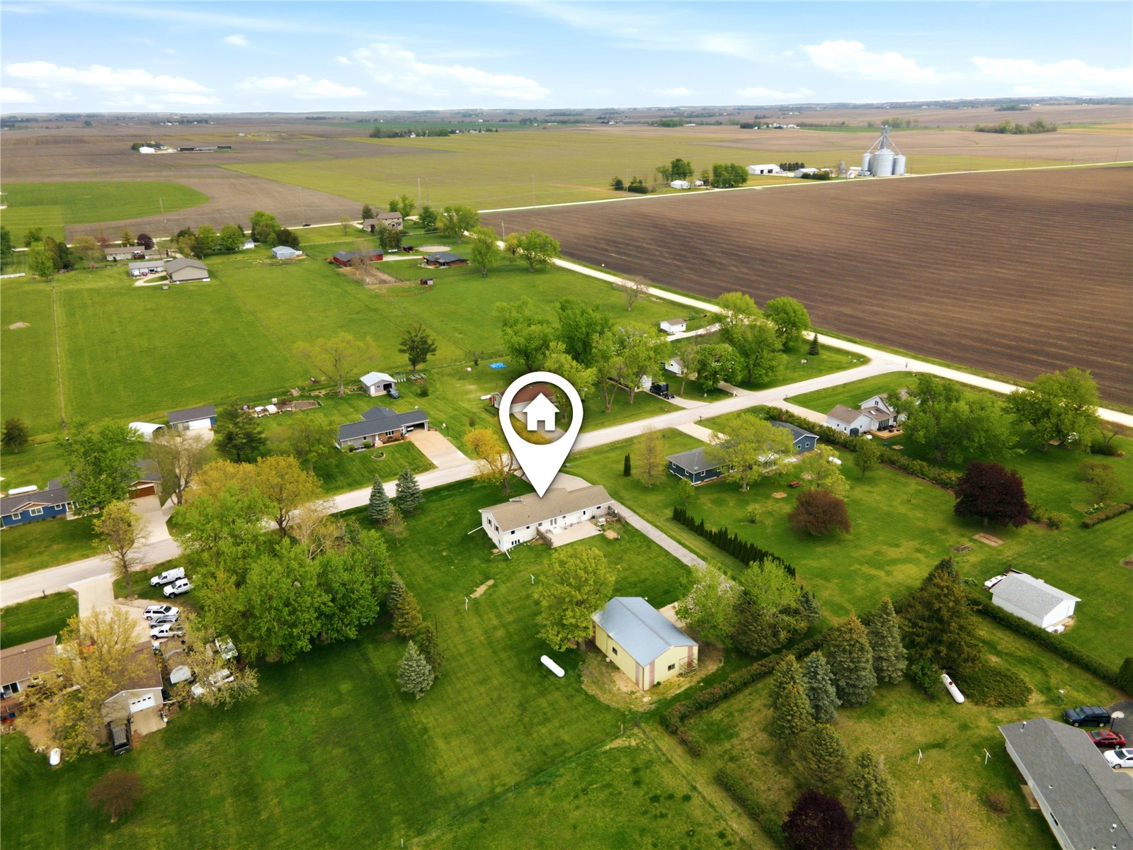 1822 Somerset Drive Marion IA 52302