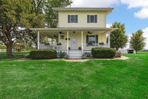 1424 240th Street Tipton IA 52772