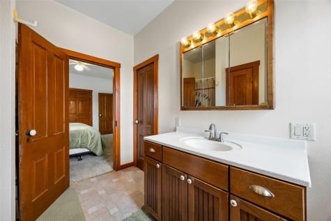 1424 240th Street Tipton IA 52772