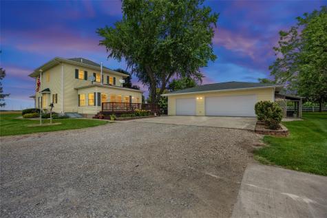 1424 240th Street Tipton IA 52772