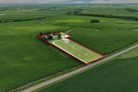 1424 240th Street Tipton IA 52772