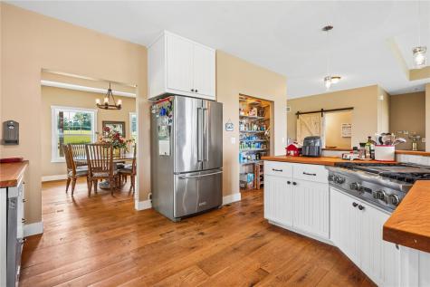 5972 33rd Avenue Vinton IA 52349