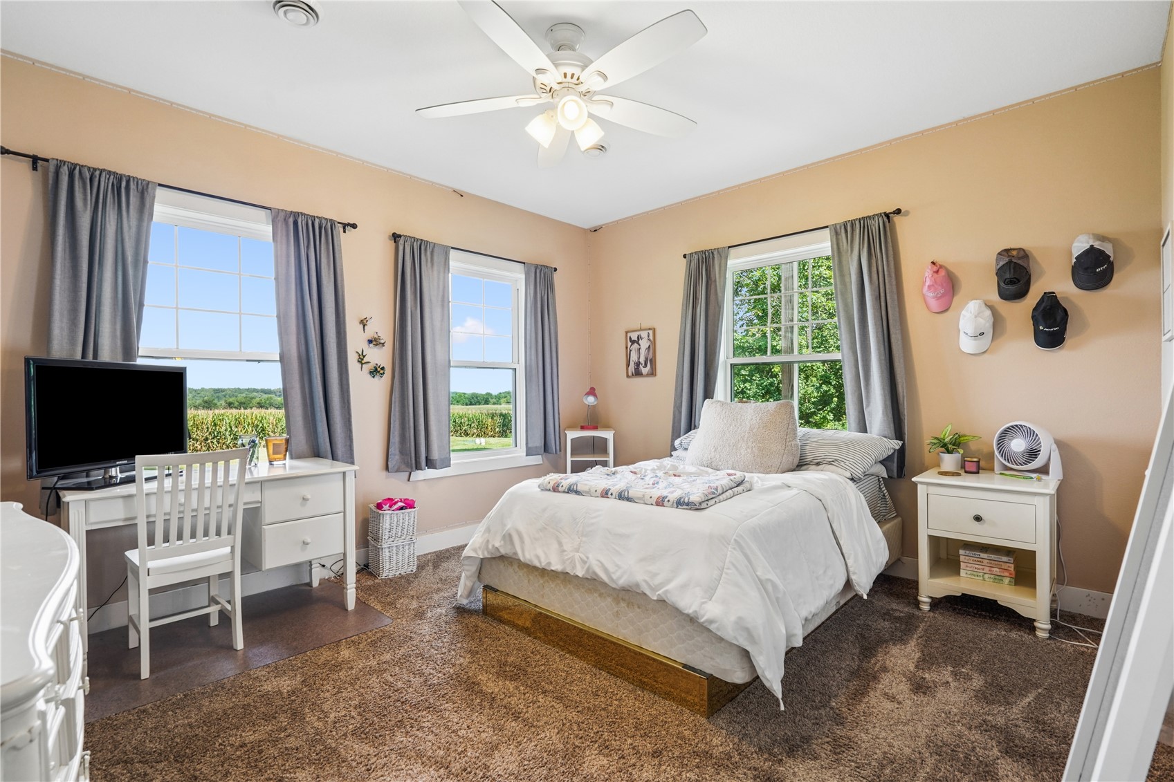 5972 33rd Avenue Vinton IA 52349