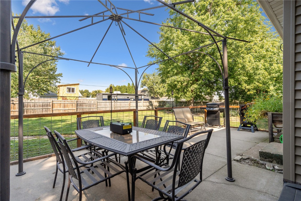 214 E 4th Avenue Lisbon IA 52253