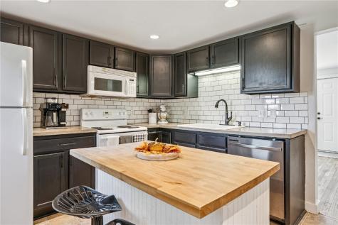 214 E 4th Avenue Lisbon IA 52253