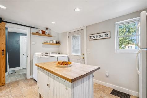 214 E 4th Avenue Lisbon IA 52253