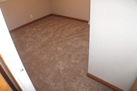 4523 Regal Avenue NE Cedar Rapids IA 52402