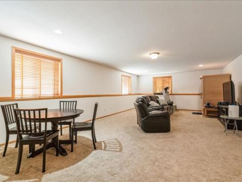 1605 Valentine Drive Marion IA 52302