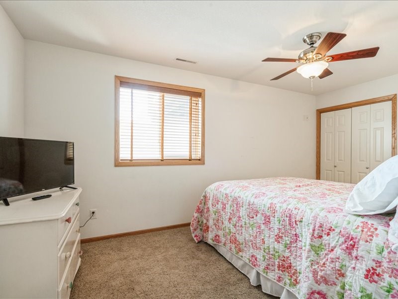 1605 Valentine Drive Marion IA 52302