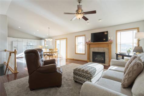 1605 Valentine Drive Marion IA 52302