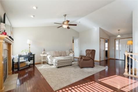 1605 Valentine Drive Marion IA 52302