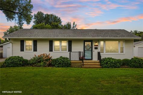 2051 Brookland Drive NE Cedar Rapids IA 52402