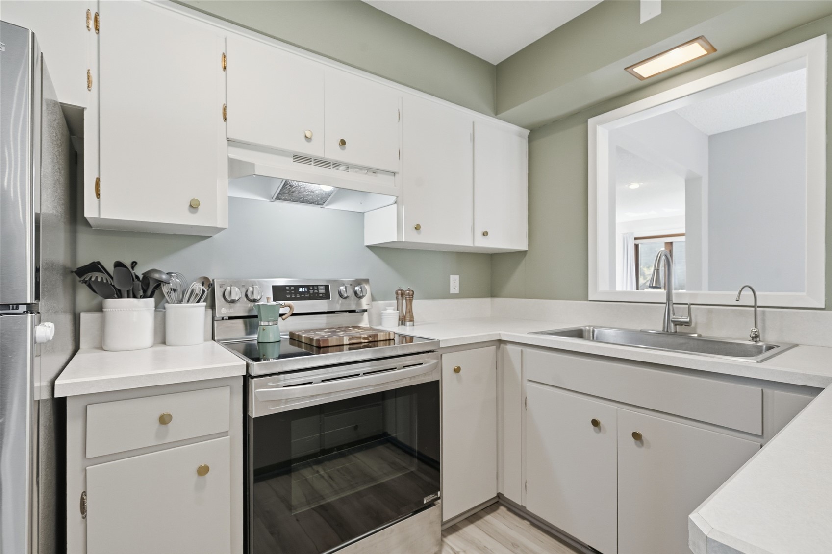 2051 Brookland Drive NE Cedar Rapids IA 52402