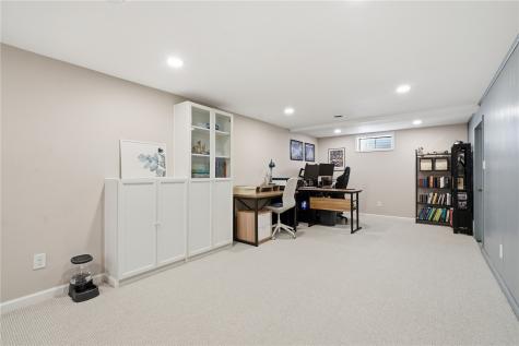 2051 Brookland Drive NE Cedar Rapids IA 52402