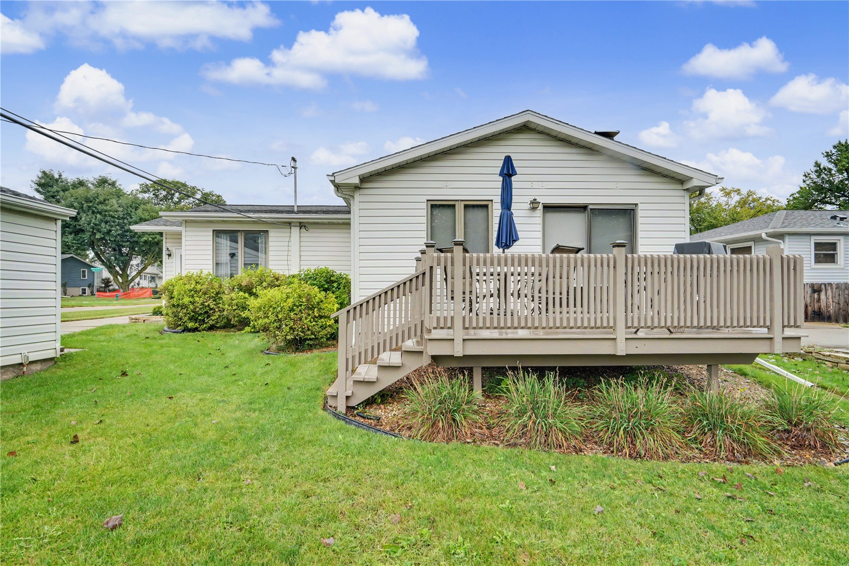 2051 Brookland Drive NE Cedar Rapids IA 52402