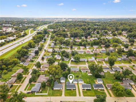2051 Brookland Drive NE Cedar Rapids IA 52402