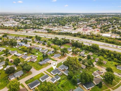2051 Brookland Drive NE Cedar Rapids IA 52402