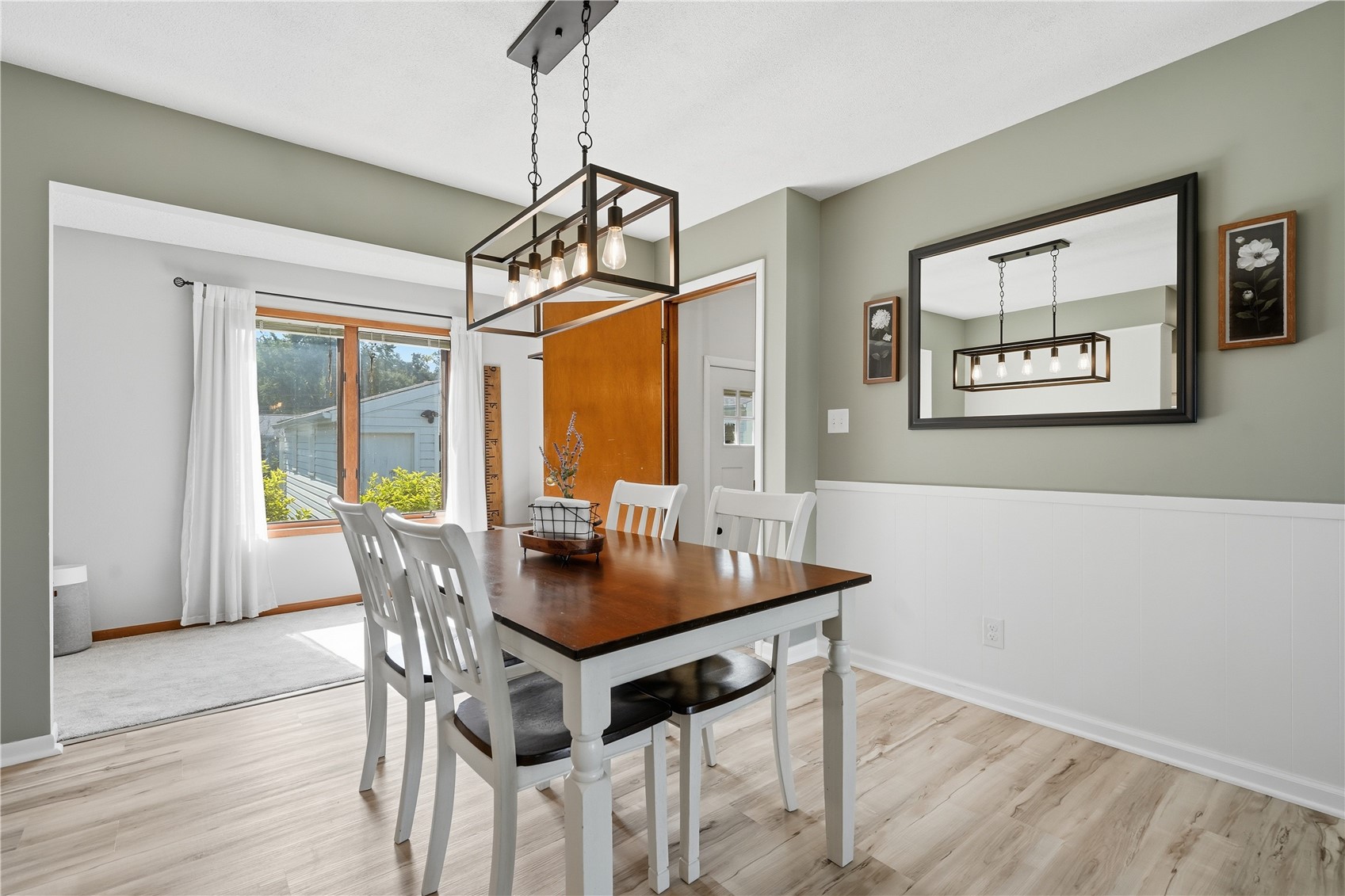 2051 Brookland Drive NE Cedar Rapids IA 52402
