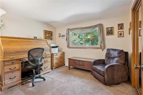 50 Shadow Lane Lisbon IA 52253