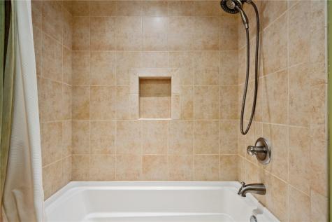 50 Shadow Lane Lisbon IA 52253