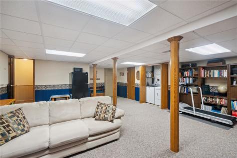 50 Shadow Lane Lisbon IA 52253