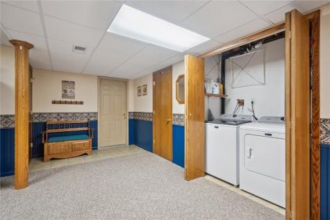 50 Shadow Lane Lisbon IA 52253