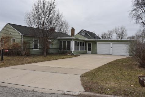 700 25TH Street NE Cedar Rapids IA 52402