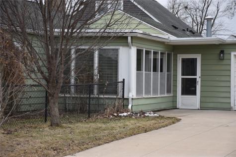 700 25th Street NE Cedar Rapids IA 52402