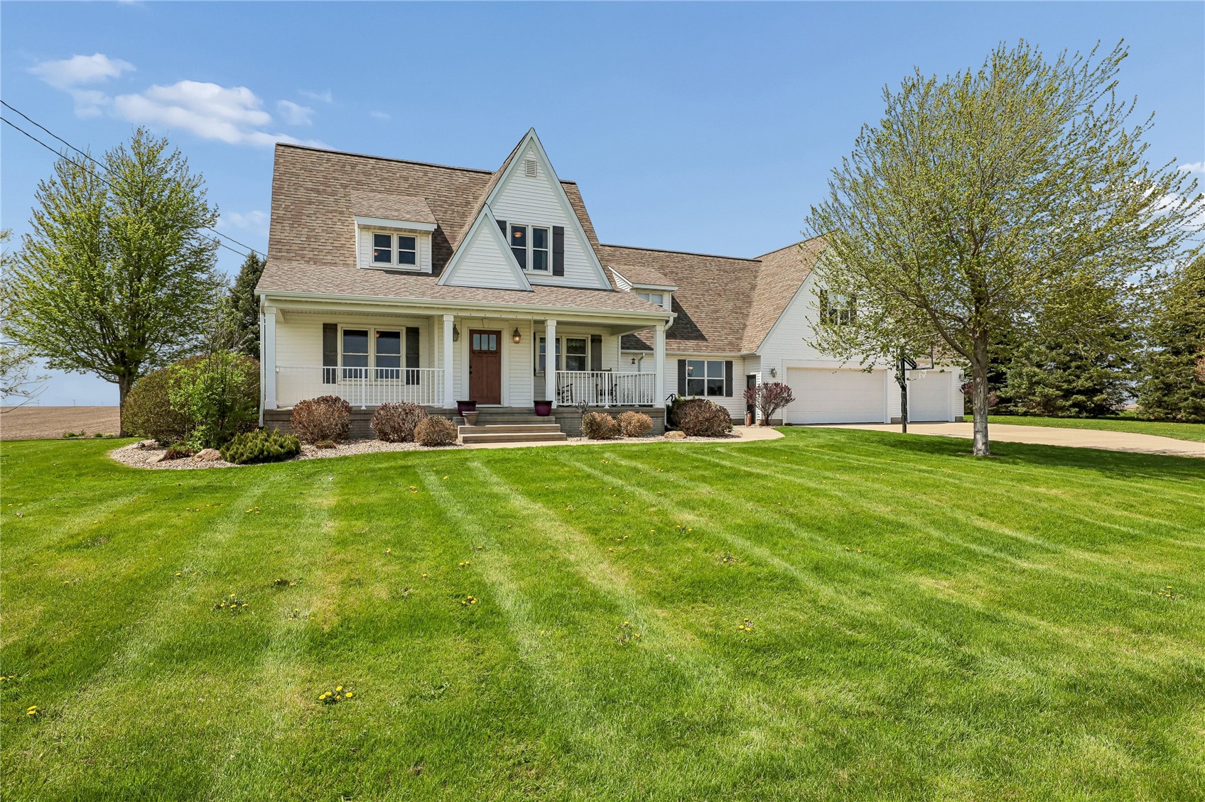 7083 18th Avenue Van Horne IA 52346