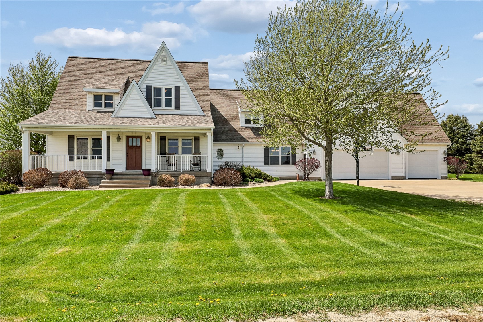 7083 18th Avenue Van Horne IA 52346