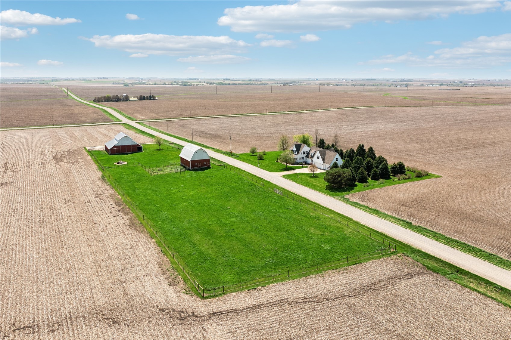 7083 18th Avenue Van Horne IA 52346