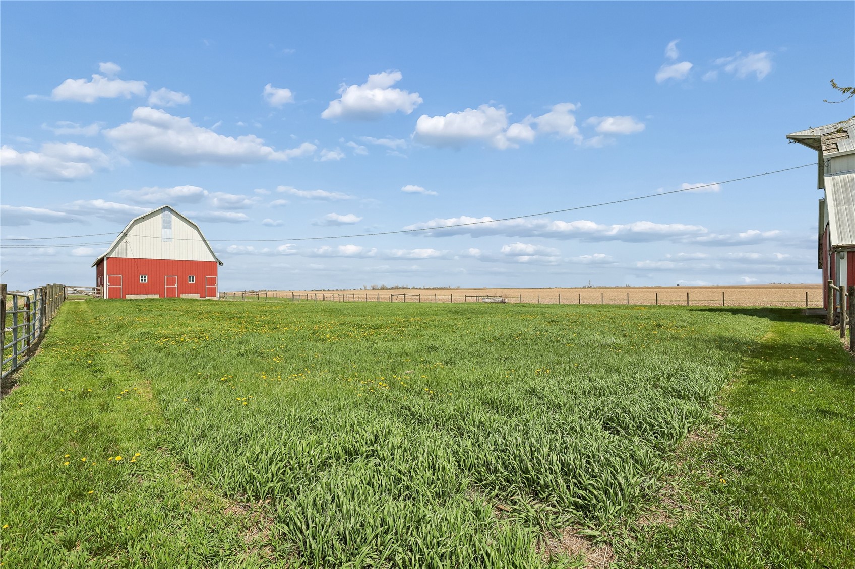 7083 18th Avenue Van Horne IA 52346