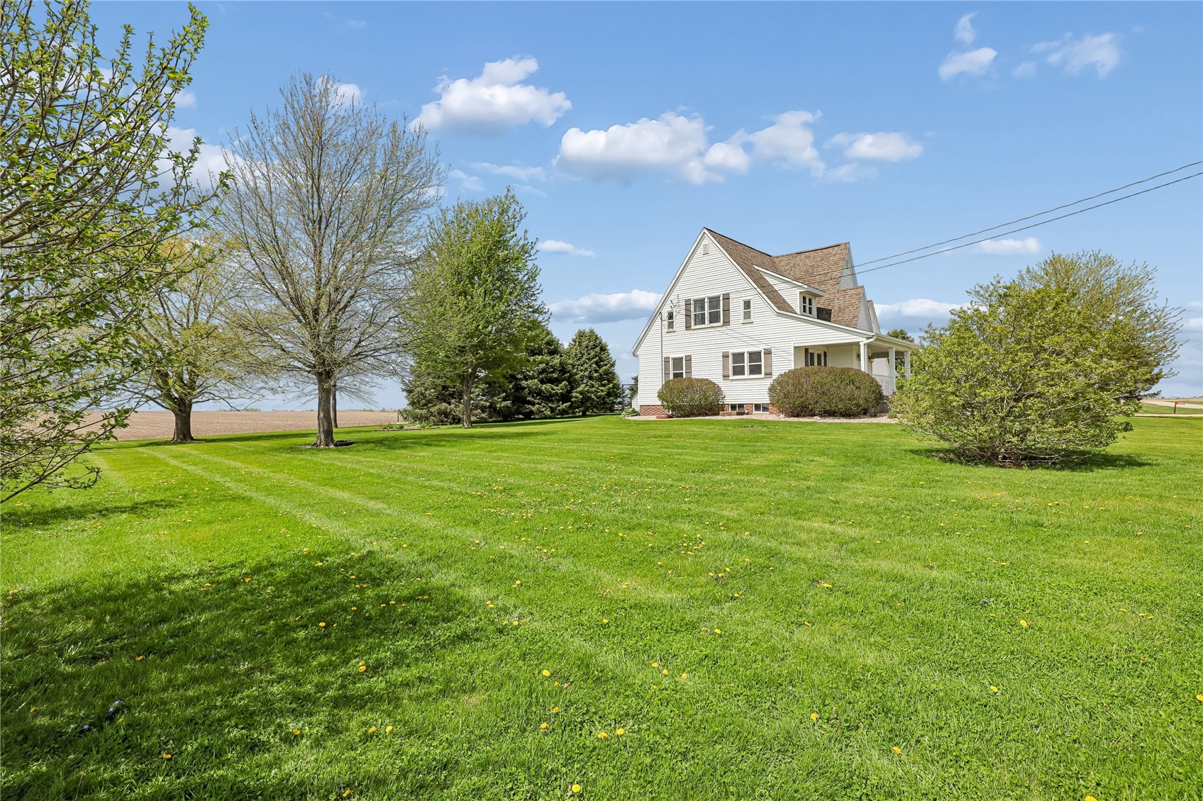 7083 18th Avenue Van Horne IA 52346
