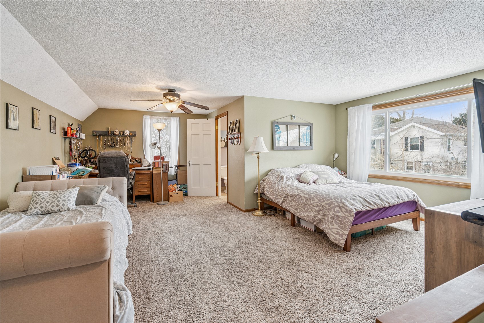 198 Forest Drive SE Cedar Rapids IA 52403