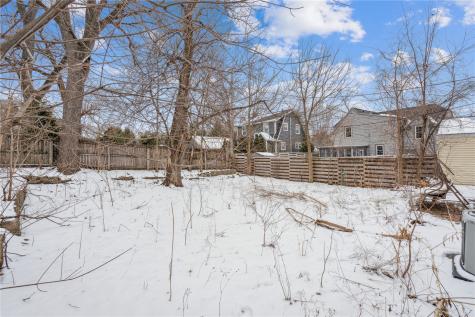 198 Forest Drive SE Cedar Rapids IA 52403