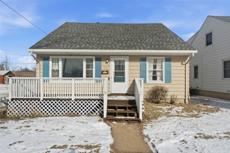 624 40th Street NE Cedar Rapids IA 52403
