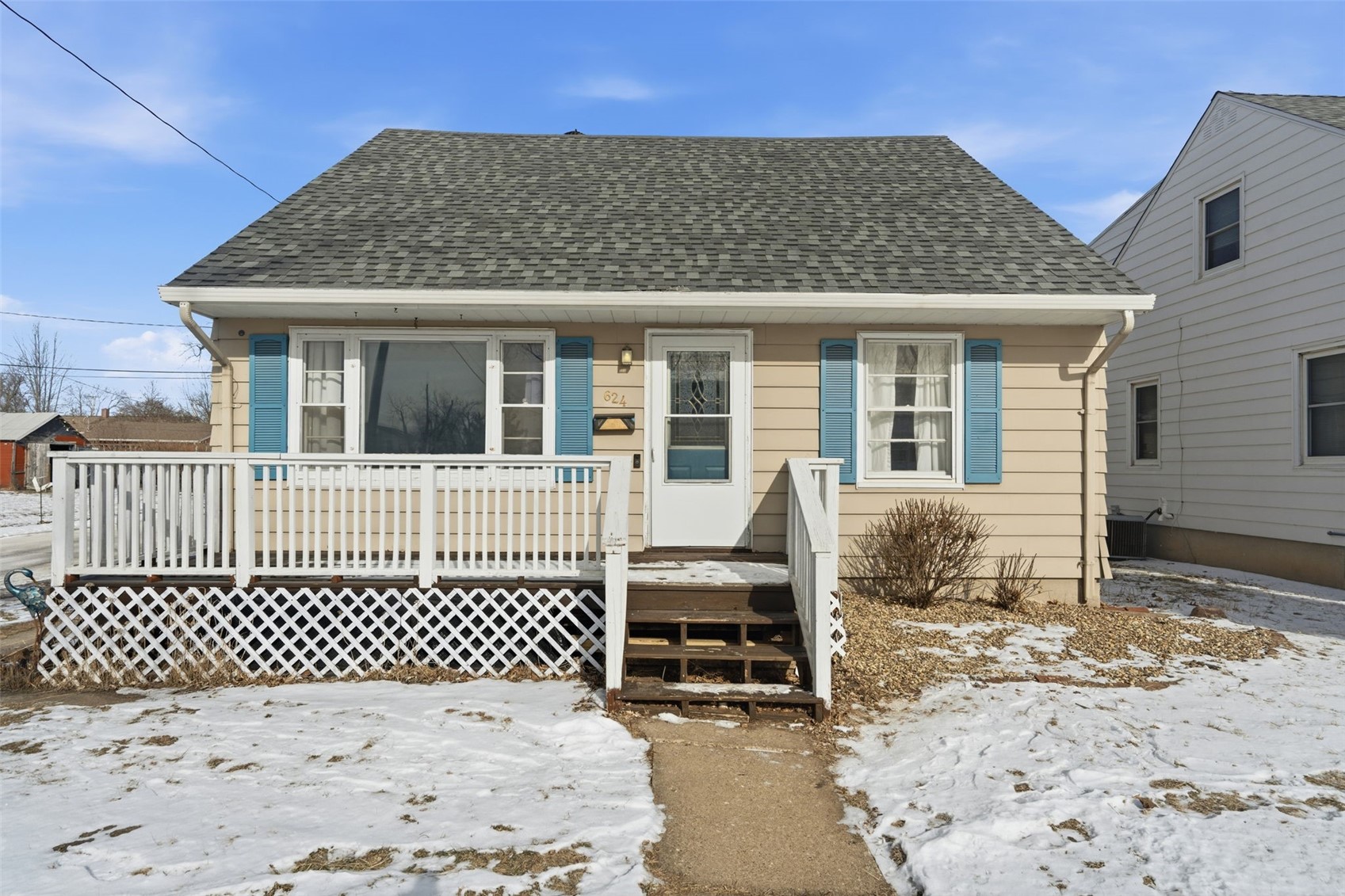 624 40th Street NE Cedar Rapids IA 52403