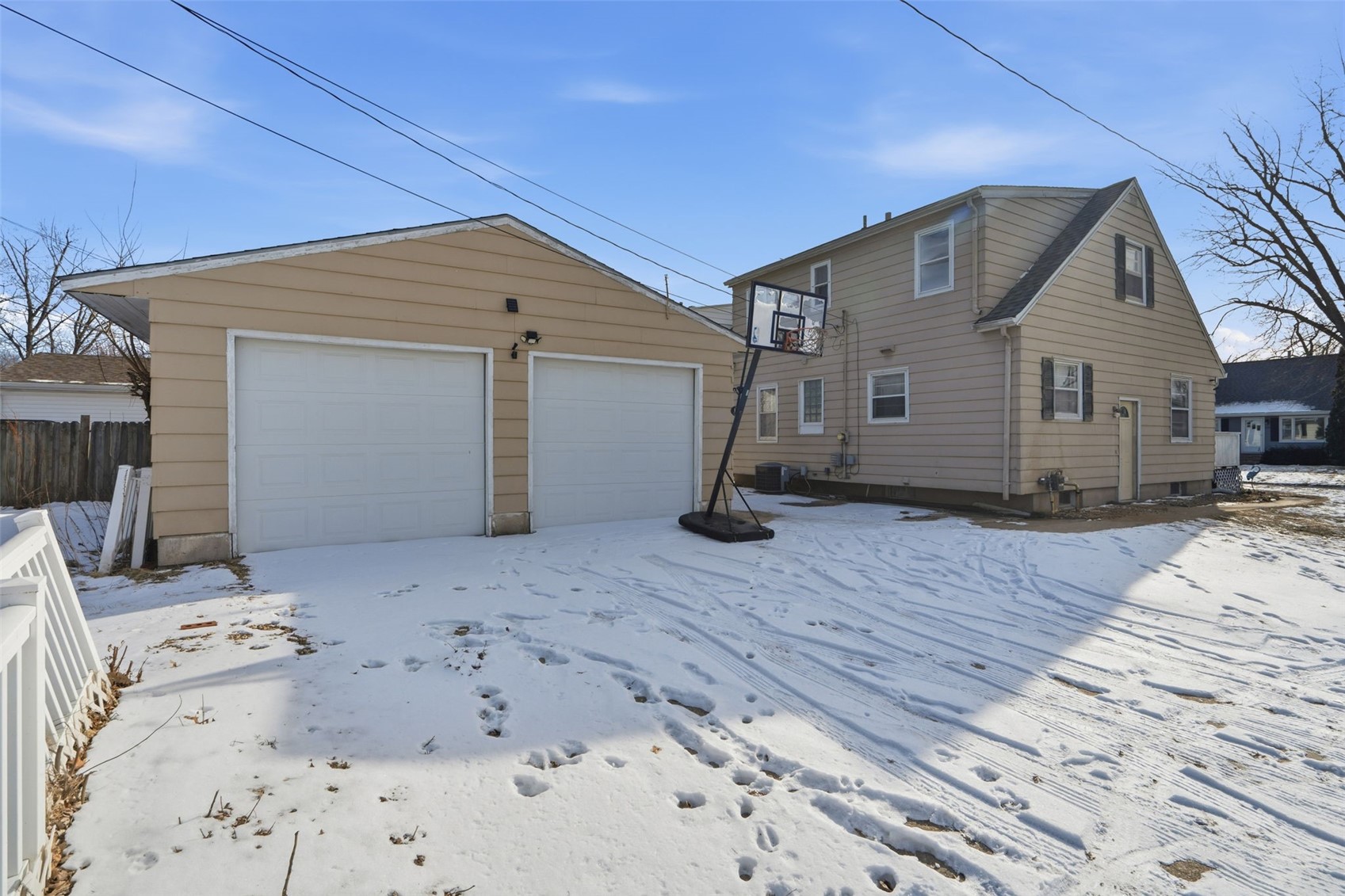 624 40th Street NE Cedar Rapids IA 52403