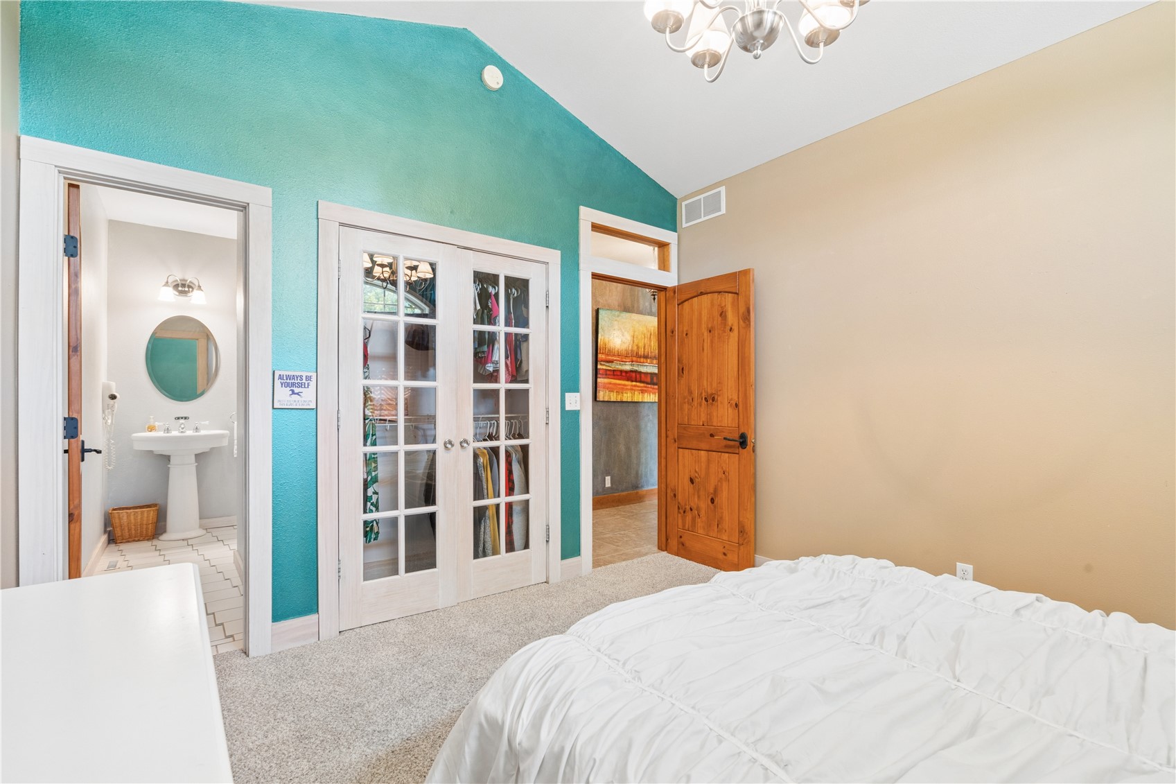 1900 Valentine Drive Marion IA 52302