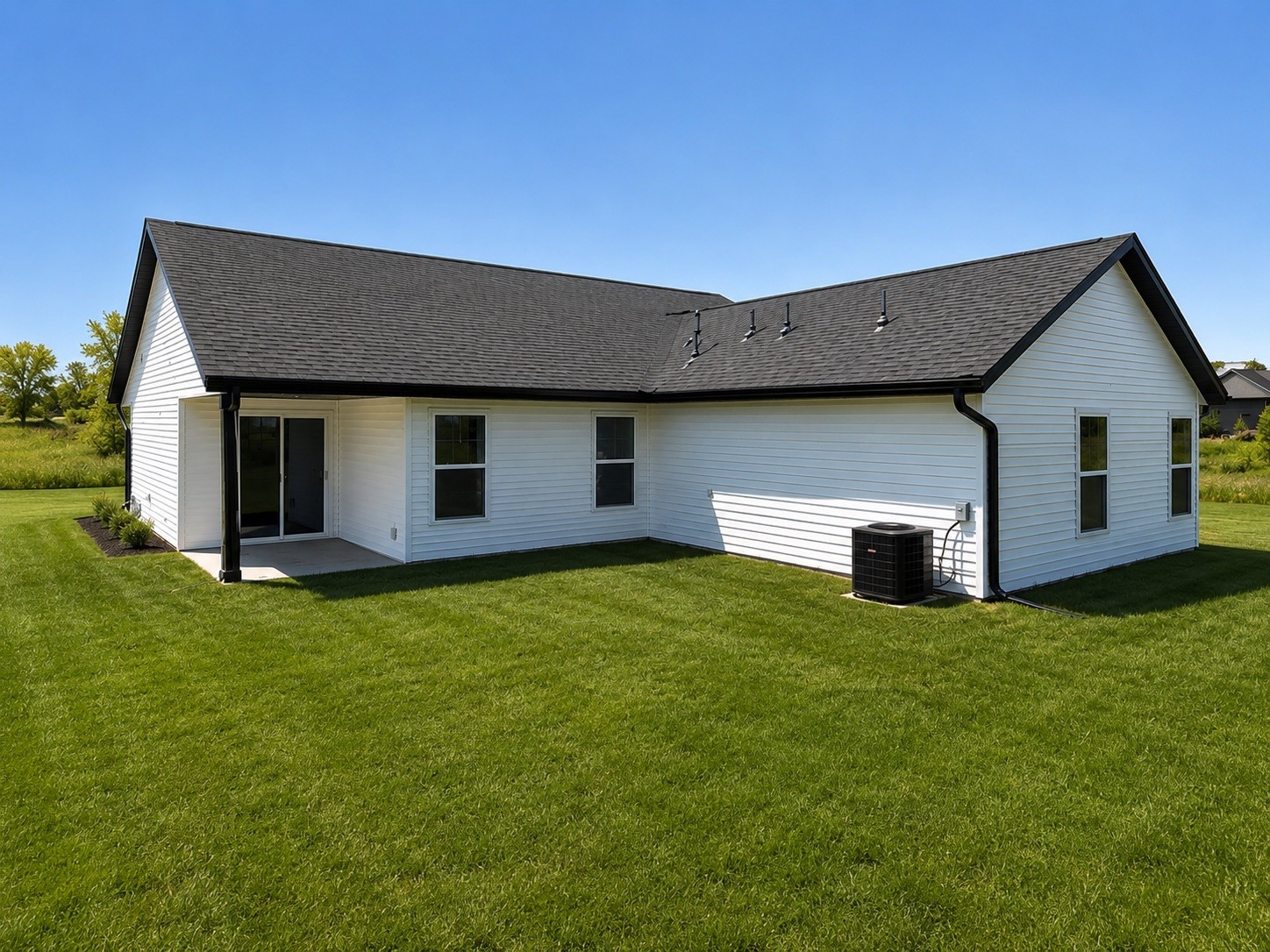 5006 Dostal SW Cedar Rapids IA 52404