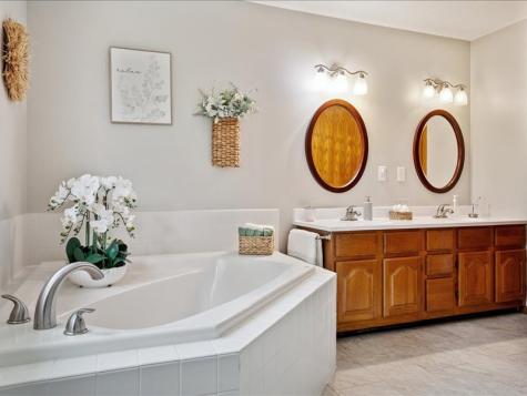 8050 Jandel Court Toddville IA 52341