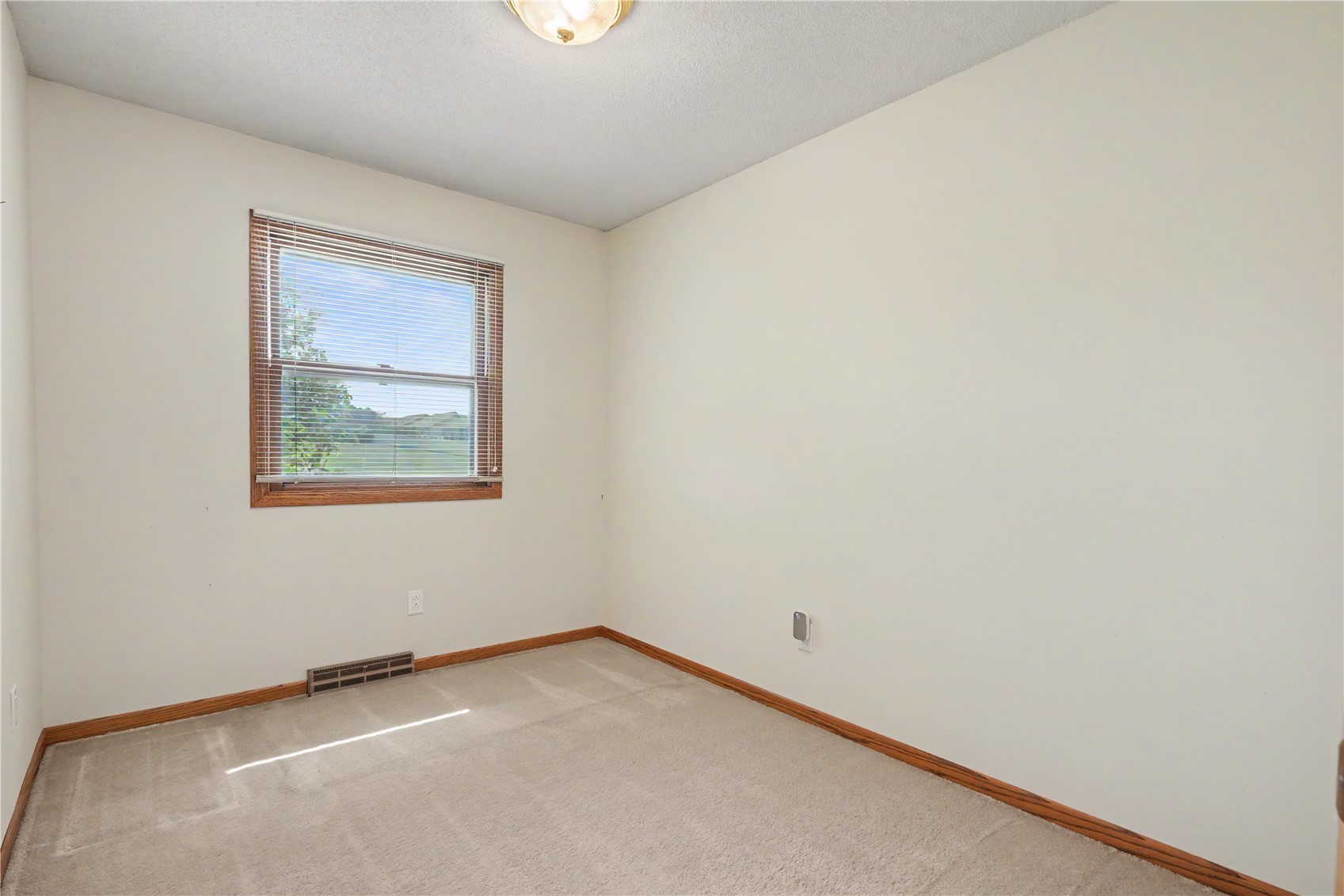 5304 Smithland Drive Marion IA 52302