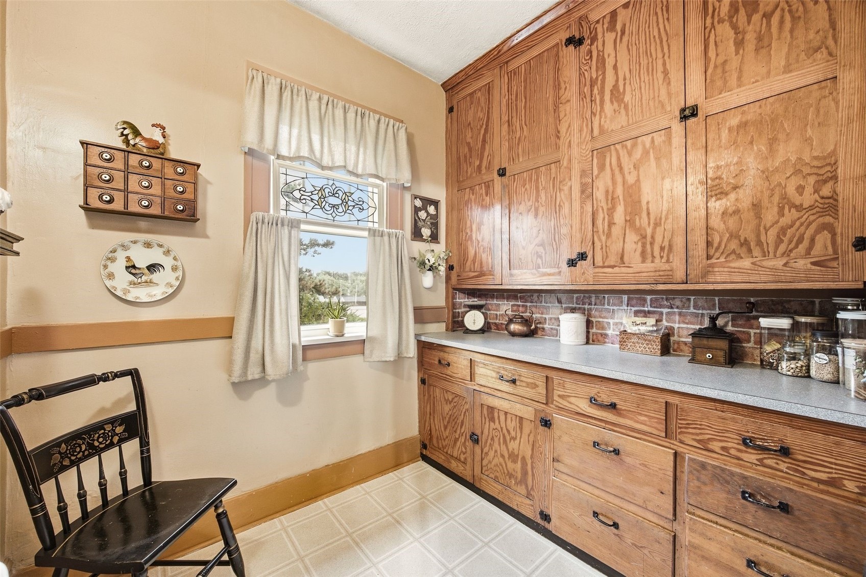 3501 F Avenue NW Cedar Rapids IA 52405