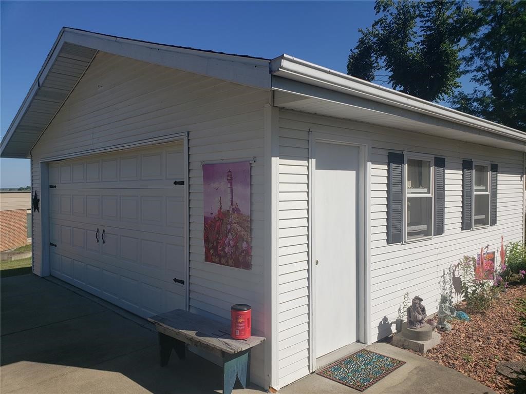 3501 F Avenue NW Cedar Rapids IA 52405