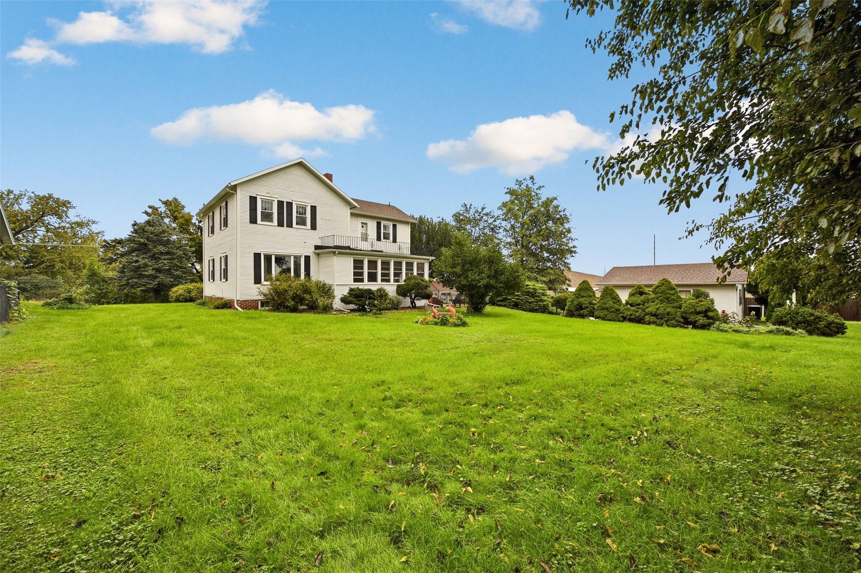 3501 F Avenue NW Cedar Rapids IA 52405