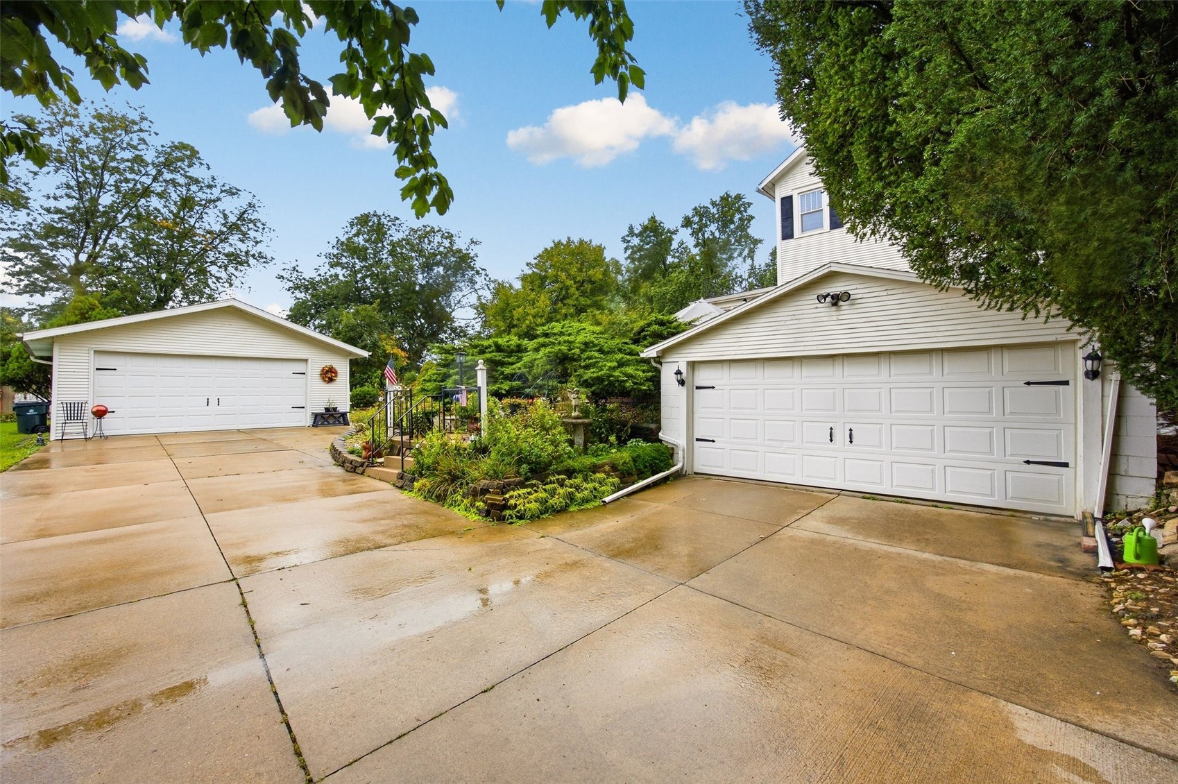 3501 F Avenue NW Cedar Rapids IA 52405